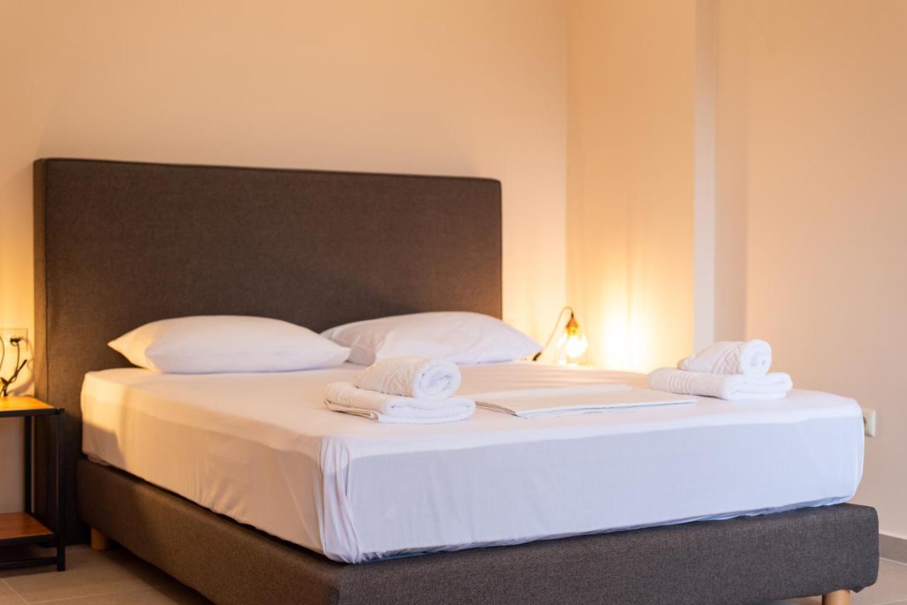 Mini Suites Near Athen'S Airport Free Shuttle From And To Athen'S Airport Spata  Ngoại thất bức ảnh