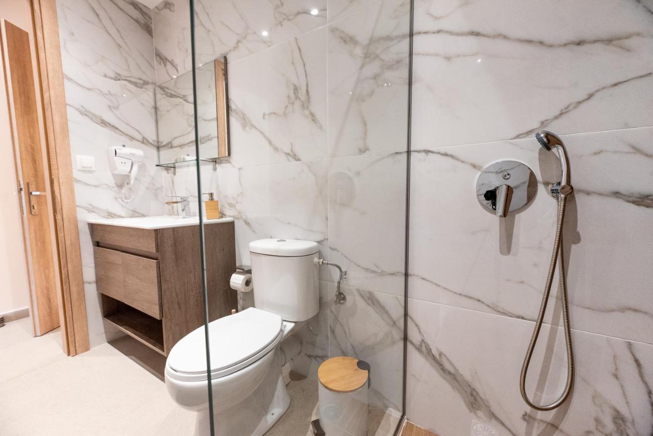 Mini Suites Near Athen'S Airport Free Shuttle From And To Athen'S Airport Spata  Ngoại thất bức ảnh